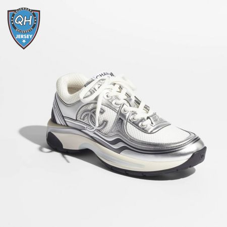 CHANEL SNEAKERS White & Silver - CC7