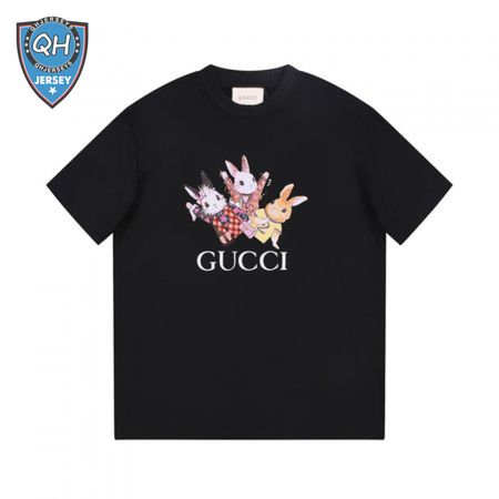 Gucci Rabbits Print Print Cotton T-Shirt Black