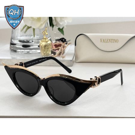 Valentino V Goldcut Ii Acetate & Titanium Cat-Eye Sunglasses In Blk-Gld