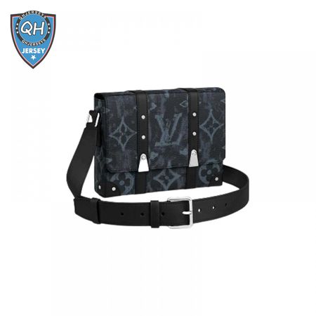 trunk messenger monogram canvas lmb026