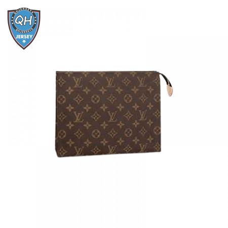 toiletry pouch 26 monogram canvas lp47