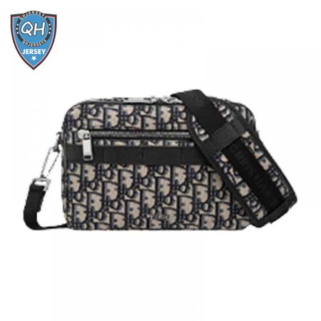 SAFARI MESSENGER BAG BEIGE AND BLACK DIOR OBLIQUE JACQUARD