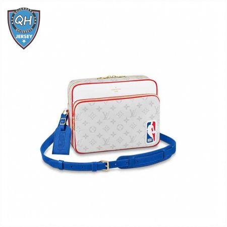 trio messenger bag m69443