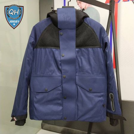 Moncler Down Jacket MC330184