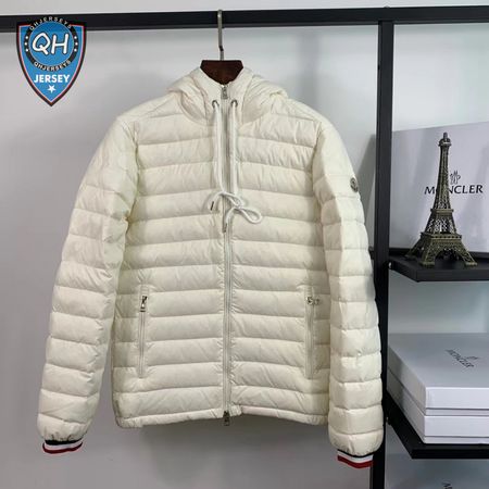 Moncler 2020 Down Jacket MC330053