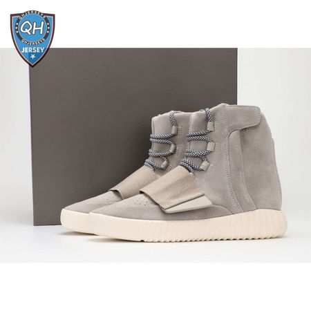 YEEZY Boost 750 Light Brown SIZE: 40-50
