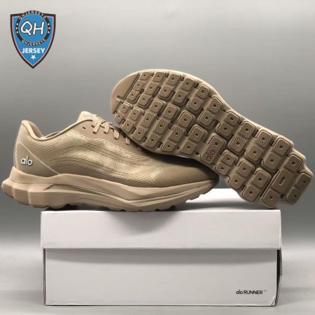Alo Yoga Runner Khaki