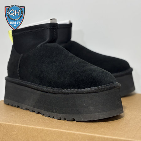 UGG Classic Mini Dipper Boot Black