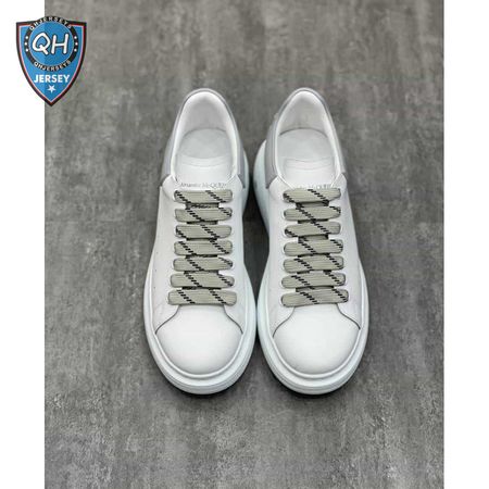 ALEXANDER MCQUEEN SNEAKER - AM22