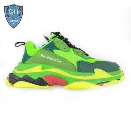 BALENCIAGA TRIPLE S TRAINERS - BB34