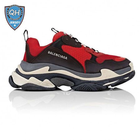 BALENCIAGA TRIPLE S TRAINERS - BB31
