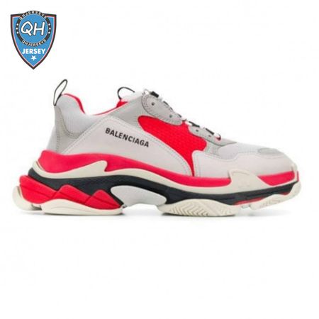 BALENCIAGA TRIPLE S TRAINERS - BB21