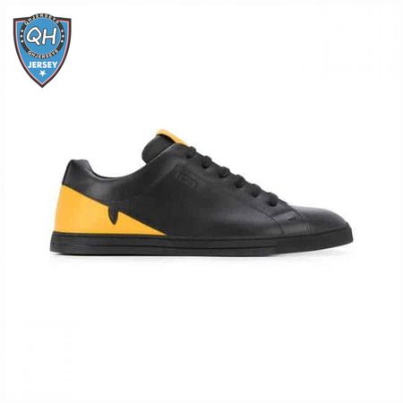 FENDI CORNER BUGS LOW-TOP SNEAKERS - FD08