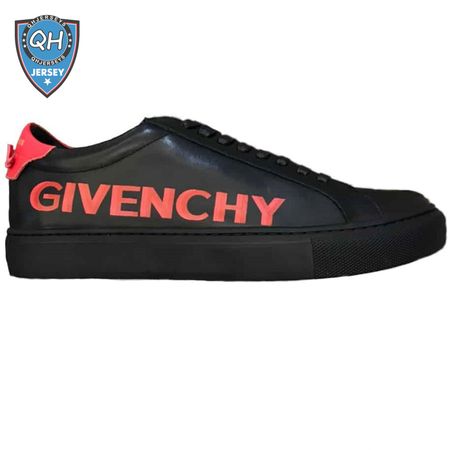 GIVENCHY LOW SNEAKER IN LEATHER - GVC47